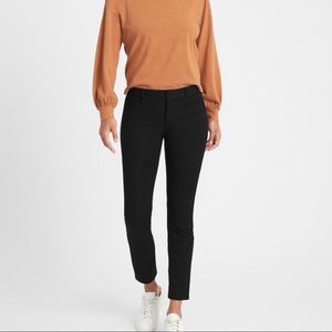BANANA REPUBLIC Sloan Fit Classic Black Pants